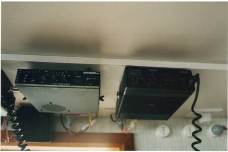 SOYC-072 Radio equipment on Merindah Pearl (4)