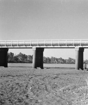 CVN 61 Bridge - Dry Gascoyne River