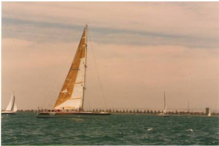 SOYC-030 Privateer at the start of Adelaide - Esperence leg 11-1-1987